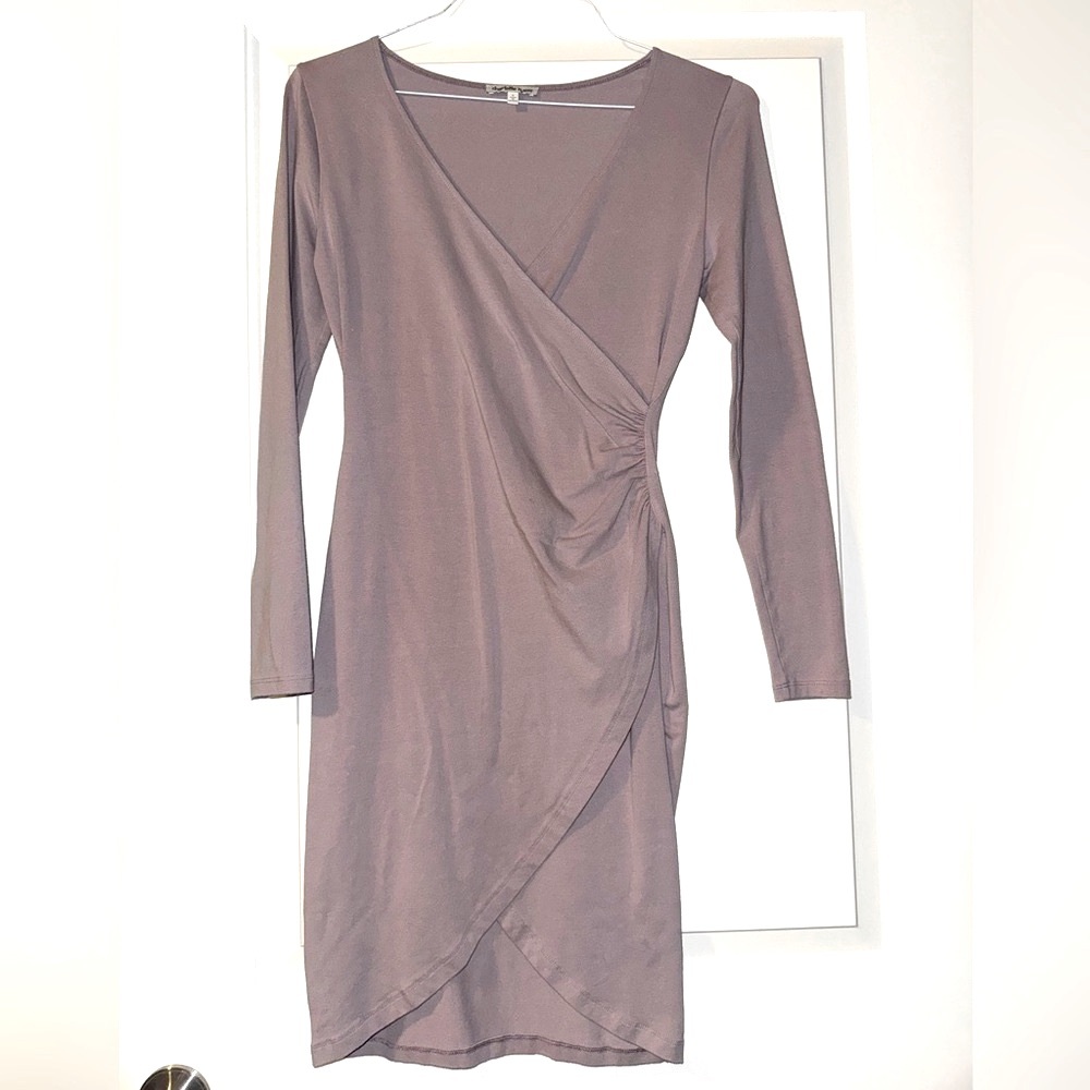 Charlotte Russe Long Sleeve Dress V-Neck
Size: Small